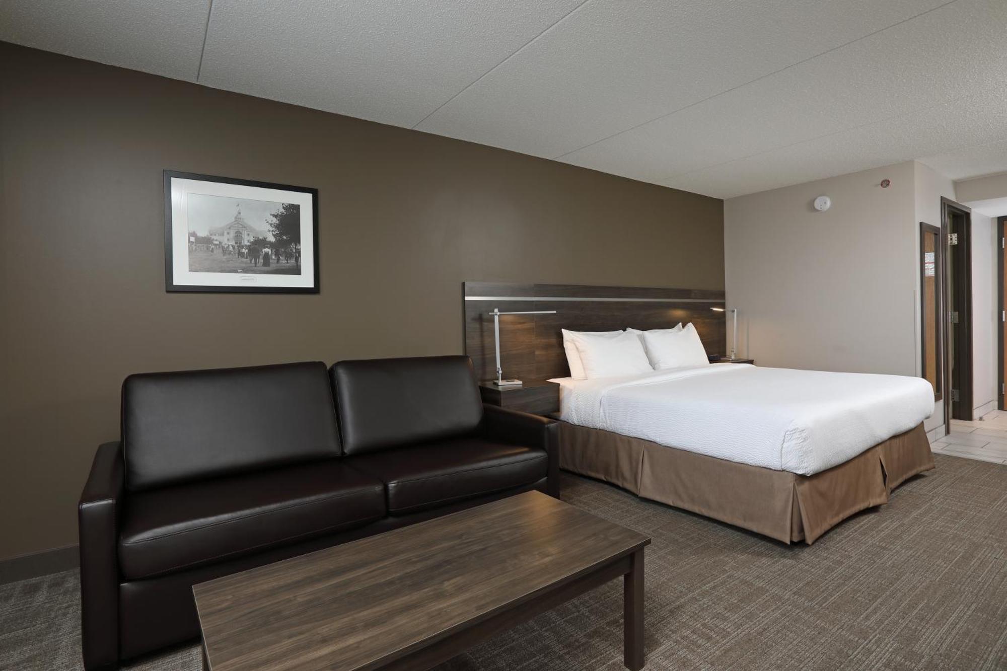 Hotel Canad Destination Centre